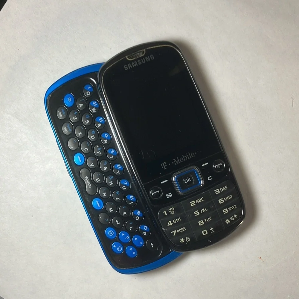 Samsung Gravity 3 Phone pull out slider QWERTY keyboard model SGH-T479